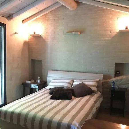 Brick House * סומה קאמפניה