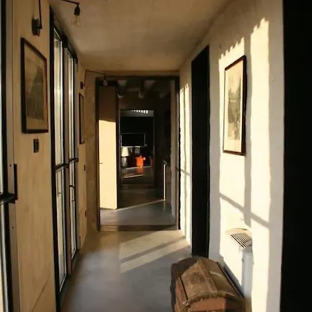 Brick House דירה