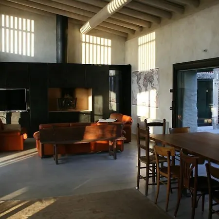 شقة Brick House *