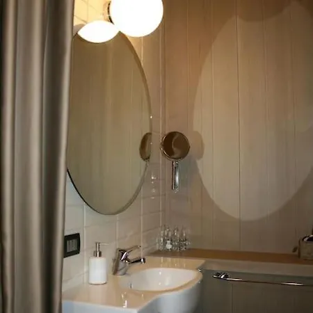 Apartament Brick House